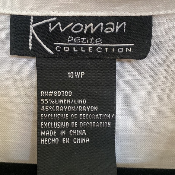 NWT K Woman Petite Collection white top with padded shoulders. Size 18WP - Picture 5 of 9
